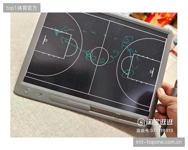 直接将一线队的光场渲染战术模型套用在青训体系中，是一种危险的“技术催熟”，正在引发行业反思